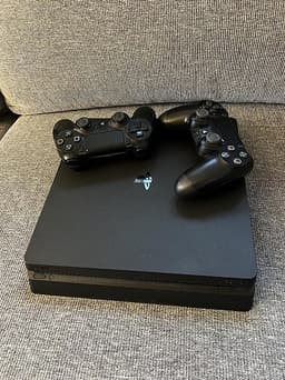Ps4 slim