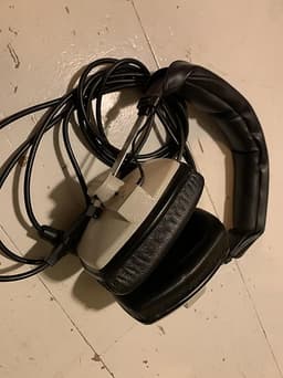 Beyerdynamic DT-100 (klassiska studiohörlurar, fräscha)