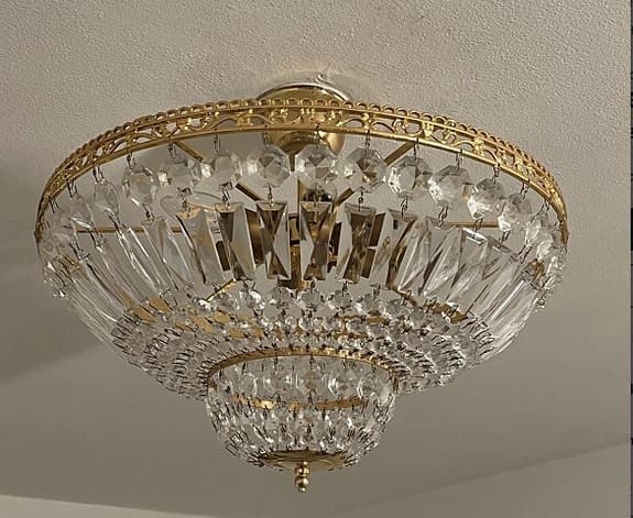 Plafond kristallkrona med kristallglas med fina detaljer