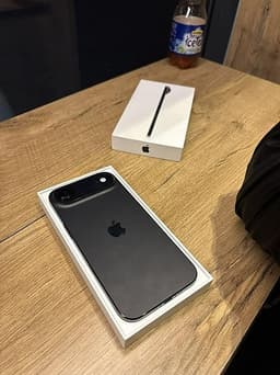 iPhone 17 Air , helt oöppnad bara kartongen öppen, 256GB