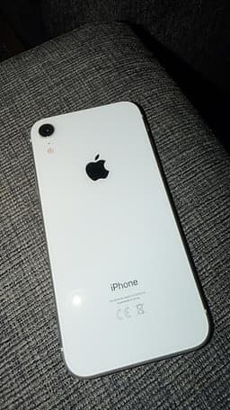 iPhone XR väl vårdat