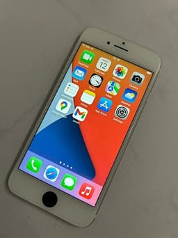 iPhone SE 2020 – 64GB White in very good condition