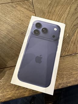 i phone 17 pro 256GB deep blue