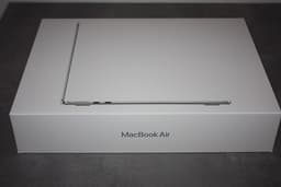 MacBook Air 13,6” (2024) M3 – Silver – Ny i förpackni