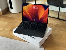 MacBook Air M2 – Midnight (8 GB RAM / 512 GB SSD)