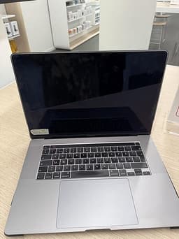 MacBook Pro 16” (2019) – 16 GB RAM – 512 GB
