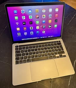 Apple MacBook Pro 13" (2020) Touch Bar
