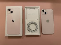 iPhone 13 – Skal, laddare & skärmskyddsmall ingår