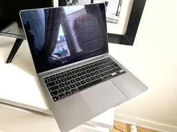 MacBook Air M1 2020