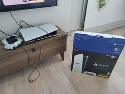 PlayStation 5 slim digital edition 1TB