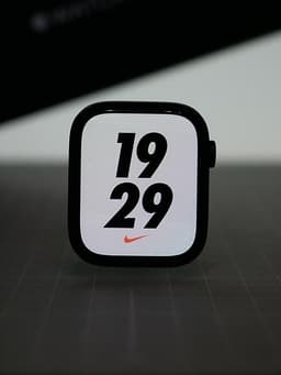 Apple Watch Series 7 Nike - 45mm GPS