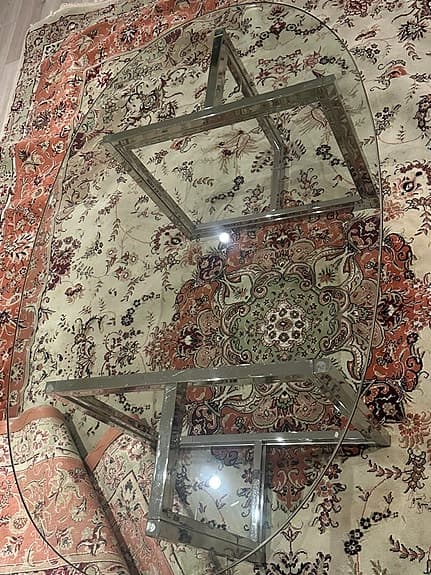 Mycket fint glasbord