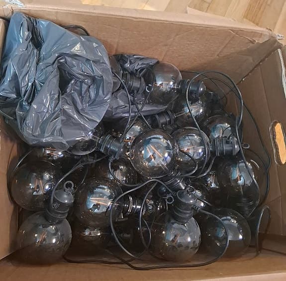 4st nära nya konstsmideslingor. 10st rejäla glober med Krok per slinga