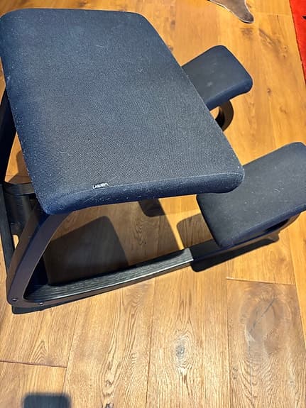 Varier knästol original i svart ask