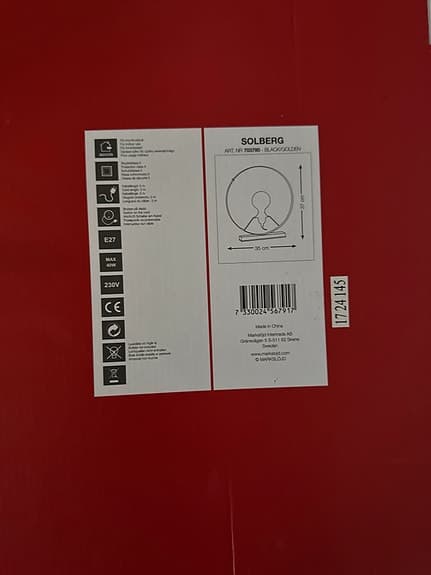 Fin och dekorativ bordslampa