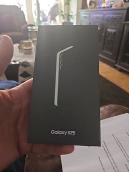 Samsung Galaxy S25 125GB Svart