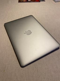 Apple MacBook Air 13 tum (2015)