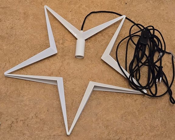 2st Julstjärnor hängande i Vit metall- Konstsmide 80x80cm