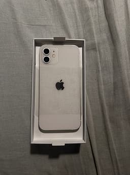 Apple iPhone 12 64 GB