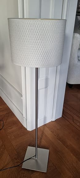 Golvlampa höj och sänkbar. (Ikea Aläng)
