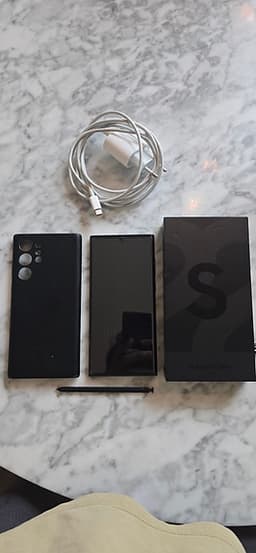 Samsung Galaxy S22 Ultra / 512 GB / 12 GB RAM / Black