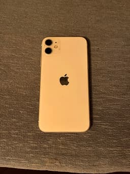iPhone 11 64GB + laddare