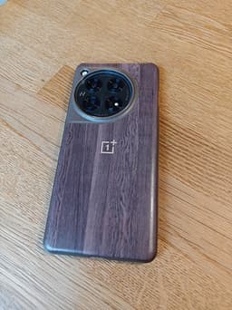 OnePlus 12 svart med 512GB minne.