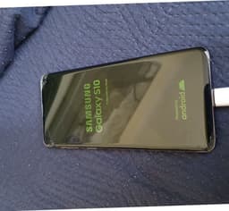 Samsung galaxy s10 (defekt skärm) 8gb minne / 128 lagring - LÄS ANNONSEN