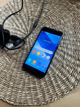 Samsung Mobiltelefon A3 (2017) 4G