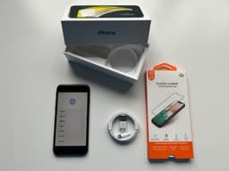 IPHONE SE 2020 (GEN 2) SVART 64 GB I ABSOLUT NYSKICK 99% BATTERI