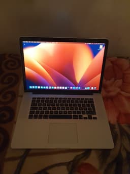 MacBook Pro 15-tum (Mitten av 2015 modell)