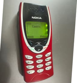 Nokia 8210 i fint skick olåst