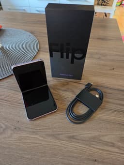 Samsung Galaxy Z Flip4