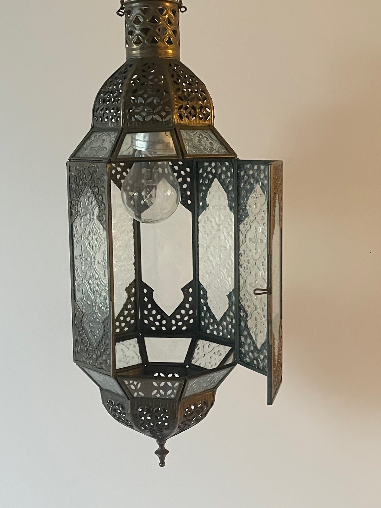 Dekorativ orientalisk taklampa