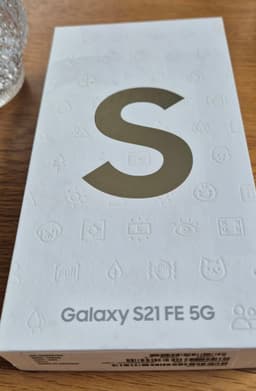 Samsung Galaxy S21 FE 5G. Olivgrön.