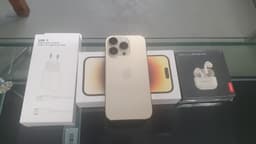 iPhone 14 pro och Lenovo Hörlurar