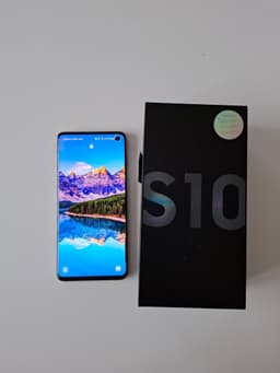 Samsung Galaxy S10 - begagnat, gott skick.