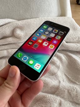 iPhone 6 – 16 GB – Fungerar, se bilder