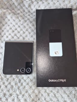 Samsung Galaxy Z Flip5