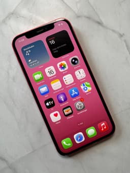 iPhone 12 röd med nytt batteri