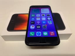 iPhone SE 3generation 64GB och Olåst