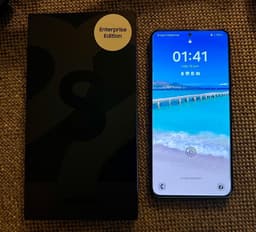 Samsung Galaxy S22 5G, Mobiltelefon