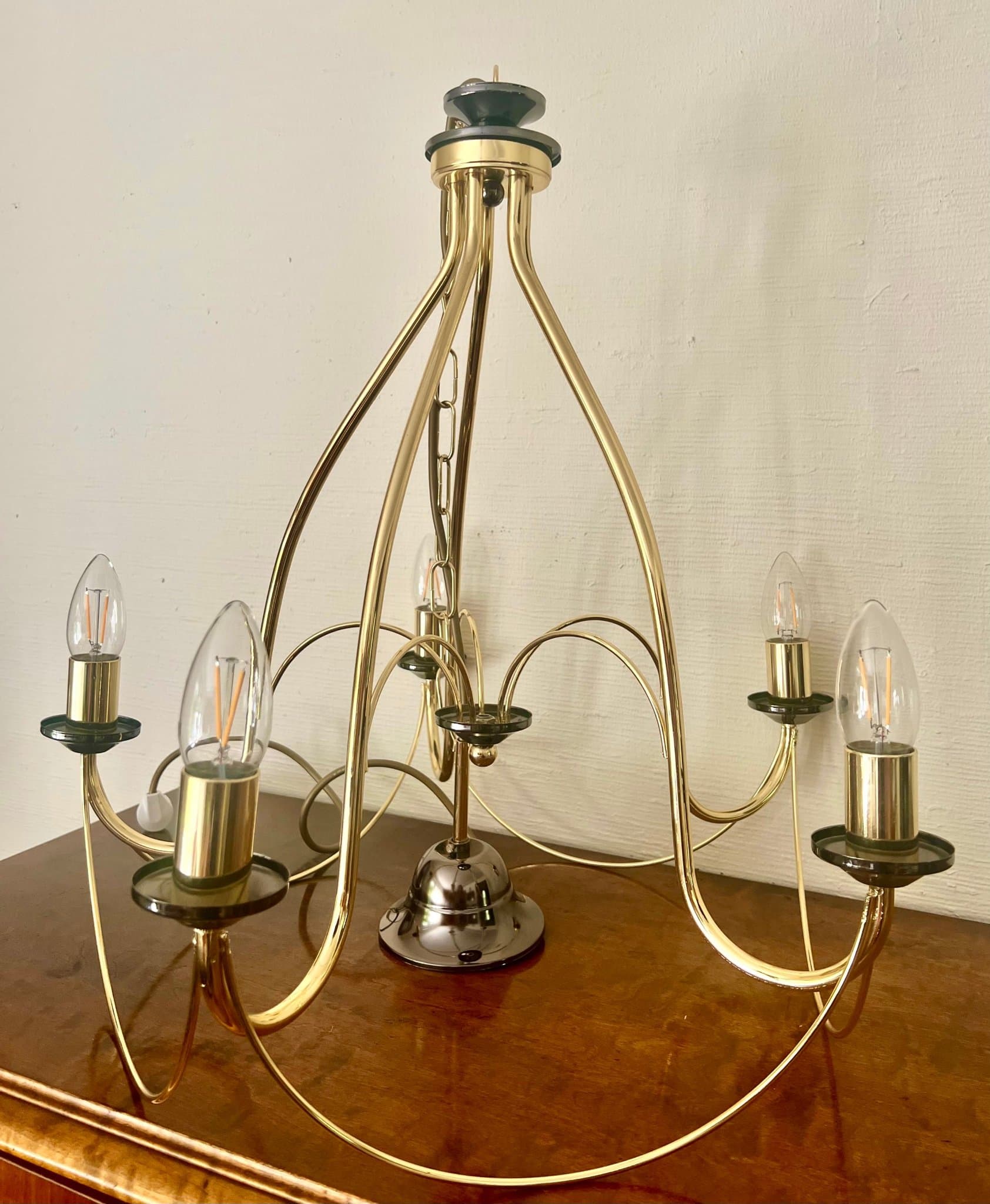 Elegant Taklampa i Mässing