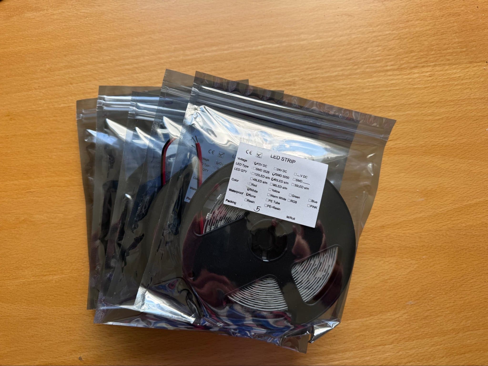 5x LED STRIP LIGHT – 5 meter, vit 6000K – Perfekt för inomhusbelysning!