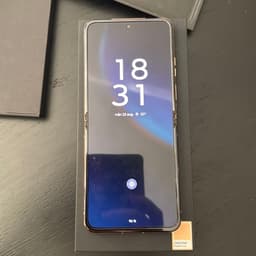 Motorola Razr 40 Ultra Peach Fuzz