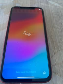 iPhone XR Olåst väldigt bra skick säljer utan laddare o kabel