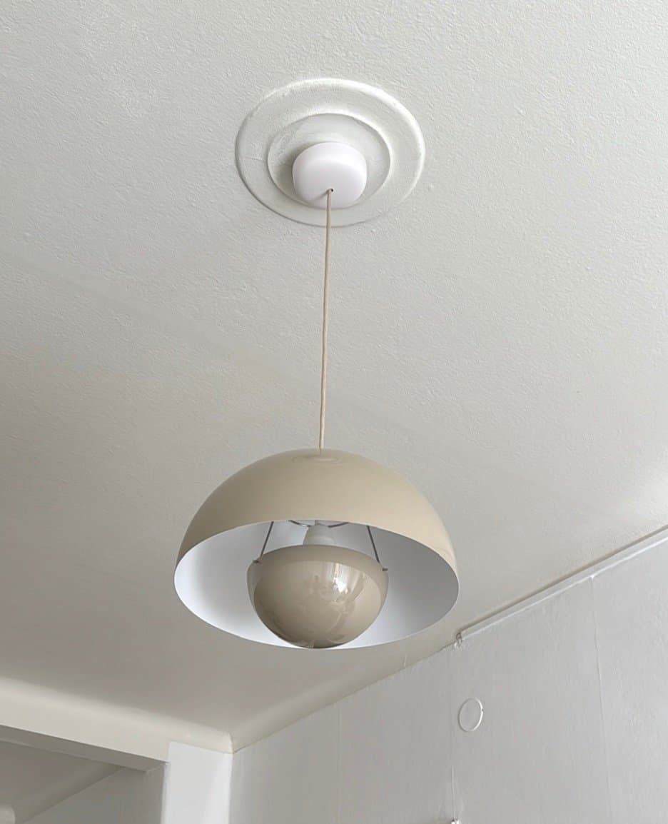 Verner Panton Flowerpot VP7 - Gråbeige