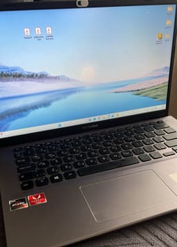 ASUS VivoBook 14