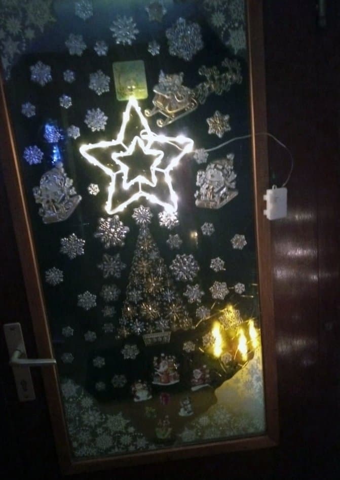 NY Fin LED-ljusslang, stjärna 30 lysdioder med timer • Inne/Utomhusbruk • SV