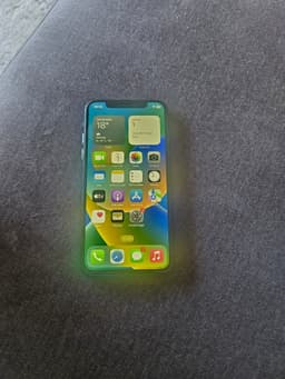iPhone 12 64gb olåst